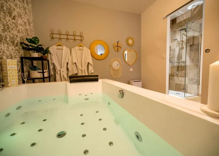 Spa, & Relax شقة فندقية